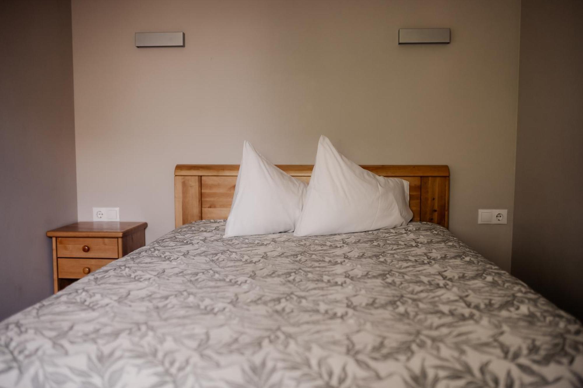 Saules Iela 2A Aparthotel Saldus Exteriör bild