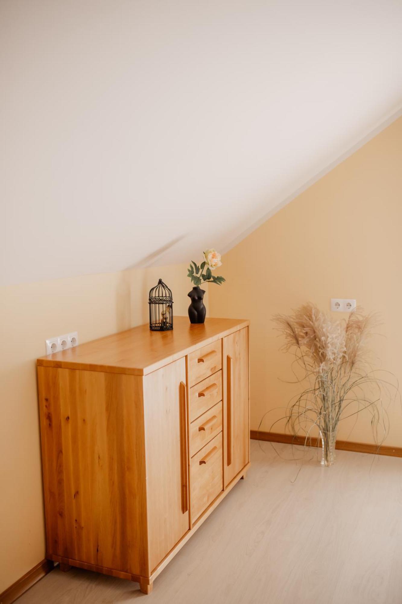 Saules Iela 2A Aparthotel Saldus Rum bild