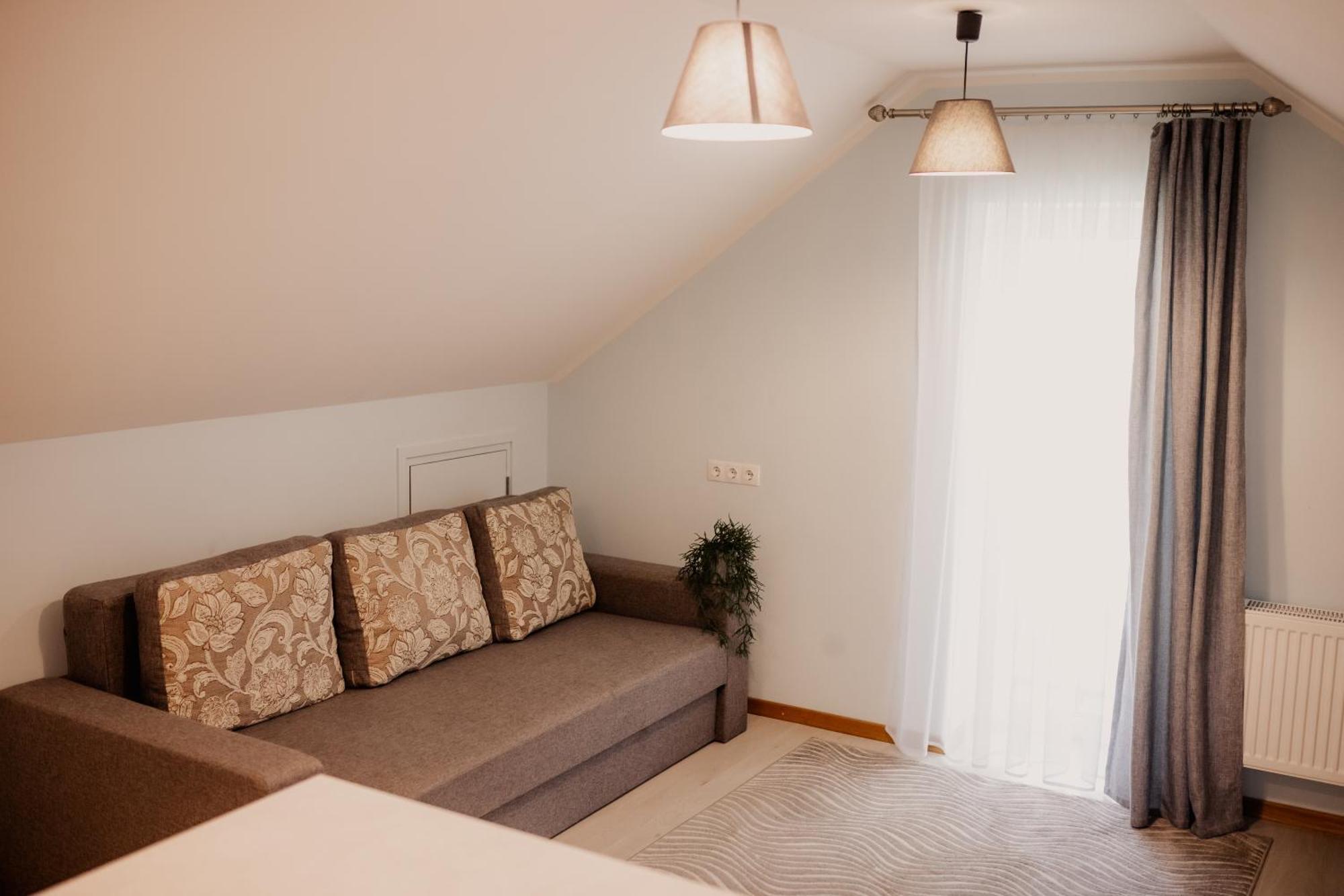Saules Iela 2A Aparthotel Saldus Rum bild