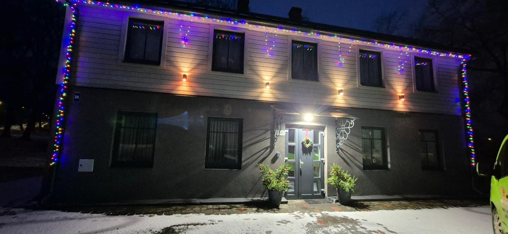 Saules Iela 2A Aparthotel Saldus Exteriör bild